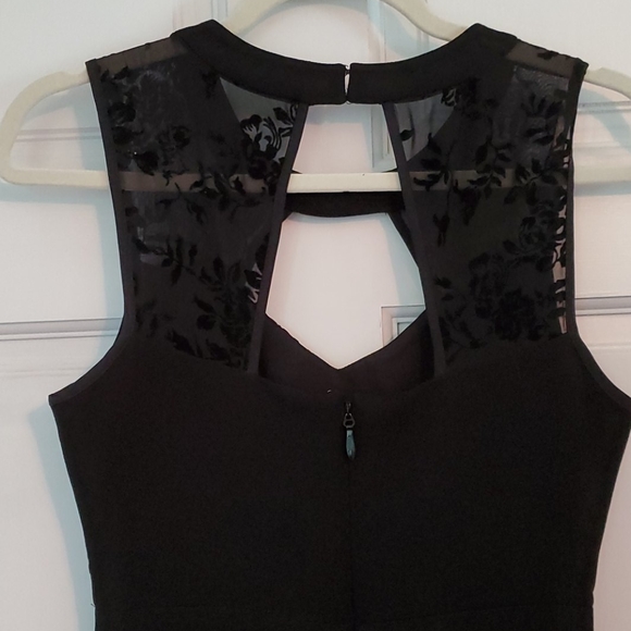 BCBG LBD - Picture 3 of 4